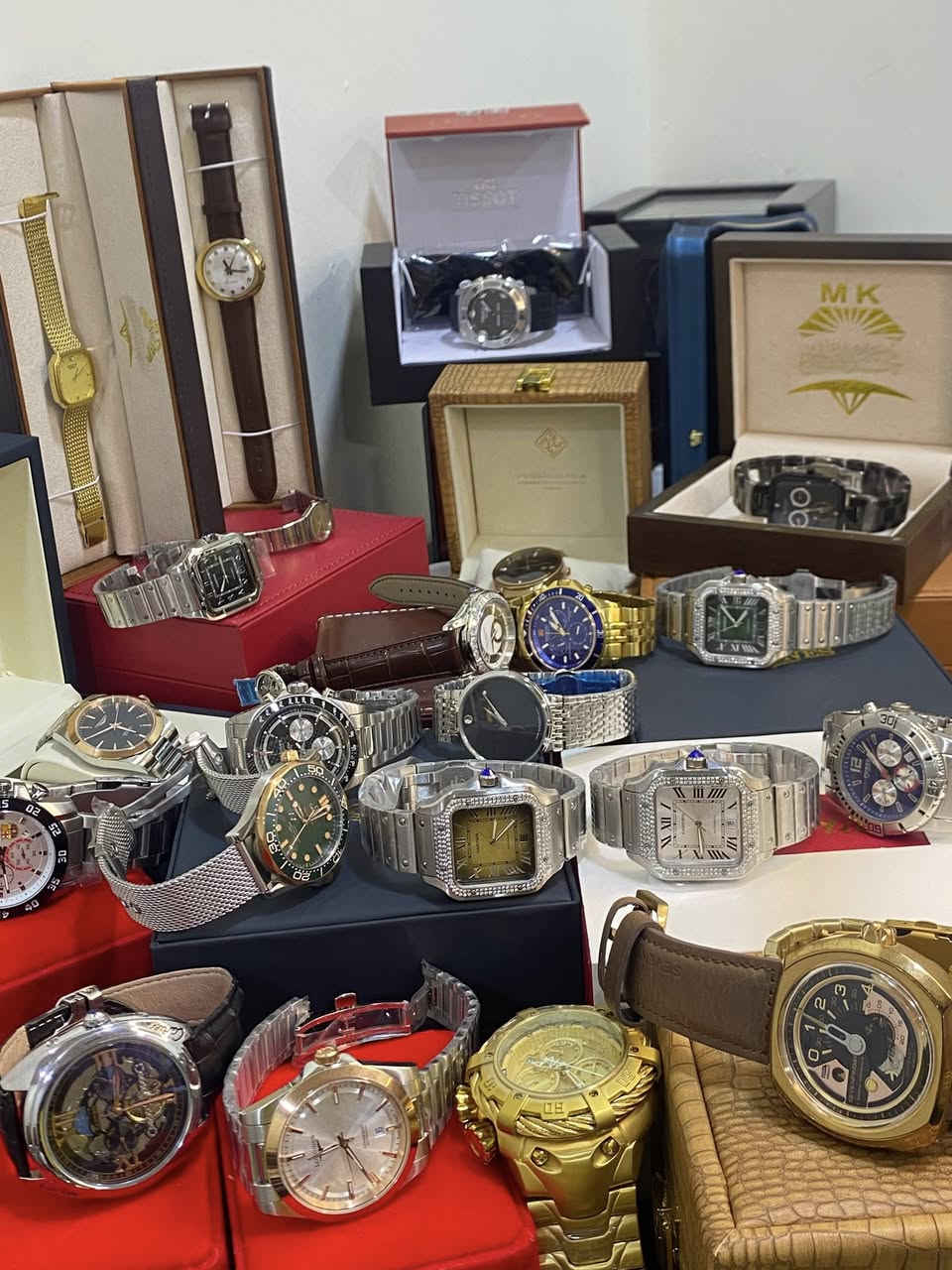 ساعات متنوعه اتوماتيك اعلى كواليتي


**إذا كنت صاحب هذا الإعلان وتريد حذفه لأي سبب، رجاءا أرسل رسالة إلى الدعم الفني**