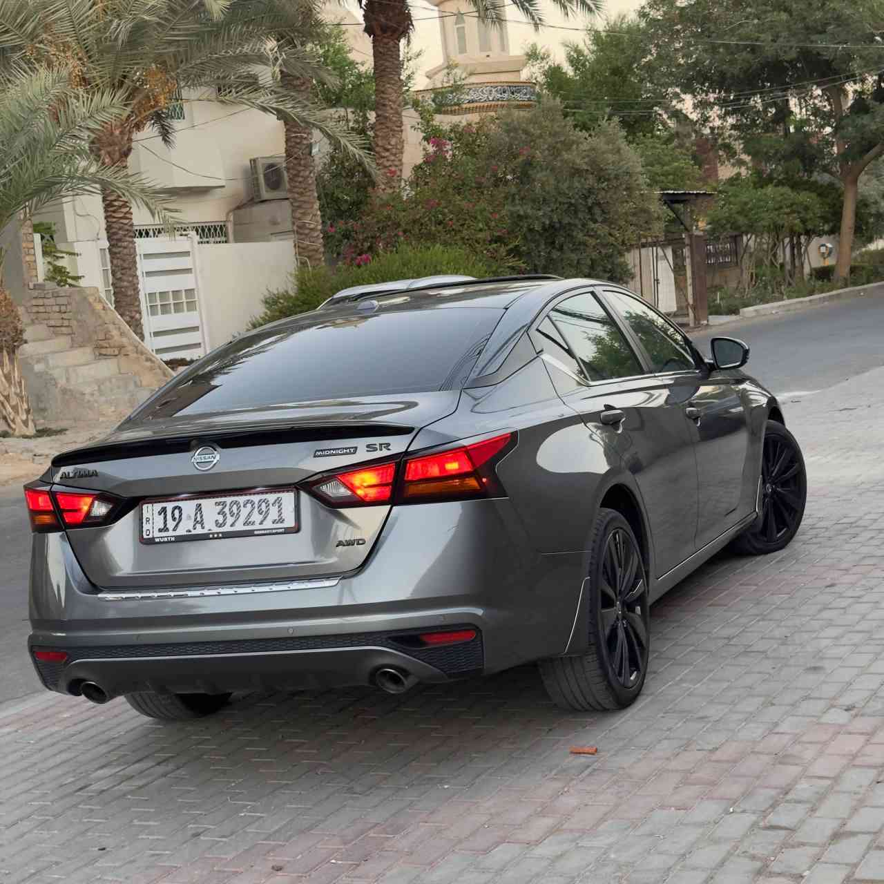 السلام عليكم
نيسان التيما SR بلاك MIDNIGHT اعله فأة التيما  فول 1/1 مديل 22
محرك 2500 ماشيه 45 الف كيلو
الون سمنتي مميز
المواصفات :
فتحة سقف
بصمة تشغيل +بصمة ابواب
تشغيل عن بعد 
كشنات جلد +كهرباء
شاشة اعطال
شاشه كبيره تدعم ابل كاربلي
كامره خلفيه
حساسات خلفيه
رادارات
اشاير بالمري
لايتات زنون Led
بك لايت Led
اوتو ستوب
قياده ذاتيه
توقف ذاتي
هاند بريك بصمه
ستيرن حرف Dرياضي
ويل كروم مميز 
فول تحكم ستيرن
سماعات وصوت فول تجسيم بلادي
نظام مانع انزلاق
تبريد ثلج +مناخي
منافذ تايب سي
دبل لكزوز
كروز سرعه
وبعد بيها مواصفات
الرقم :كربلاء انكليزي
السعر :158 
الحادث :3قطع وحده صبغ و2تبديل اصليات نفس الون  
العنوان: كربلاء (حي الحسين) 
الأستفسار الاتصال 
*********** كربلاء, العراق
