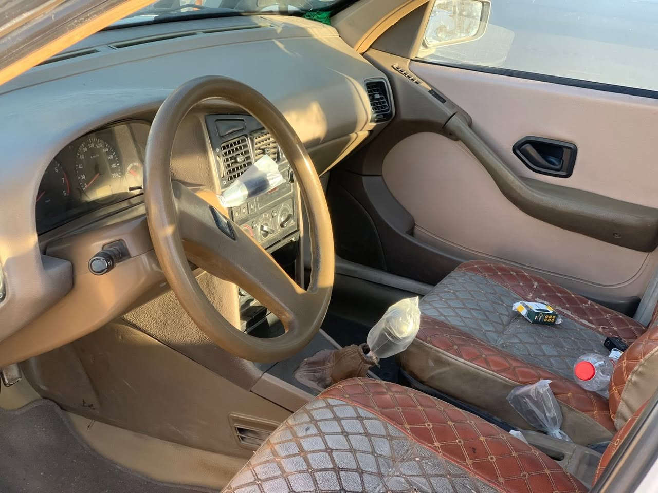 سلام عليكم بيجو جلاكس موديل ٢٠٠٩ هزه جديده سيارة جاهزه من كولشي تحويل مباشر بيها تنقيص مه تنقص بس خيط تبخير لسعر ٢٢ وبيها مجال قليل لعنوان بغداد لتصال على هذا لرقم ***********
