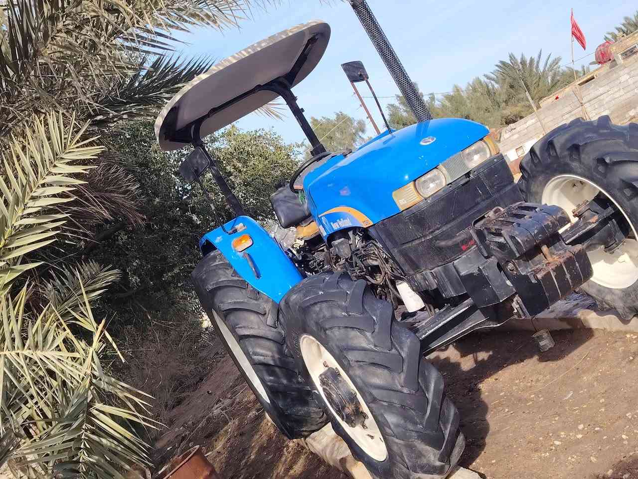 سلام عليكم للبيع ساحبه نيوهولند مكينه جديدة تاير شركه موديل، 2016 بيه معامله ترقيم كامله 
العنوان الديوانية 
ع طريق دغاره  
شراي اتصل وبيك خير ودلل
***********
***********
