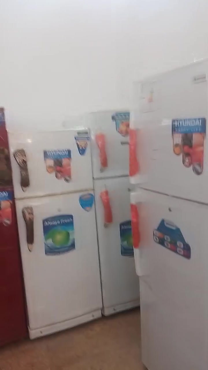 للبيع الثلاجات نضافه 90 بلميه الاستفسار ***********
