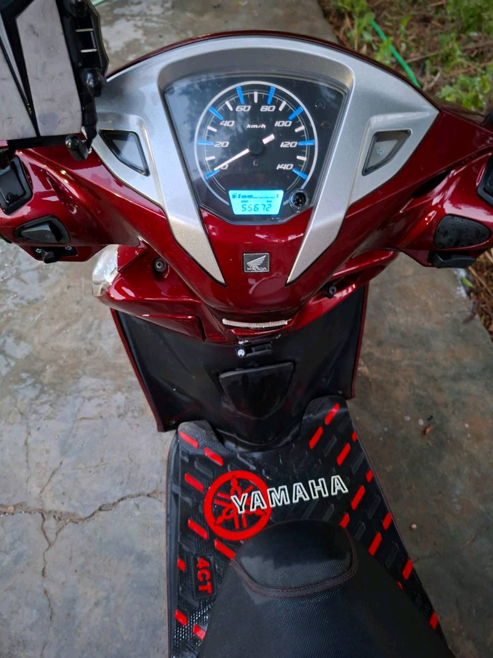 هوندا ليدي حديث
السلام عليكم هوندا ليدي حديث ما مفتوحه 
و هاي صورها كدامكم السعر 11 ورقة ونص العنوان سامراء
للاستفسار اتصل ***********
