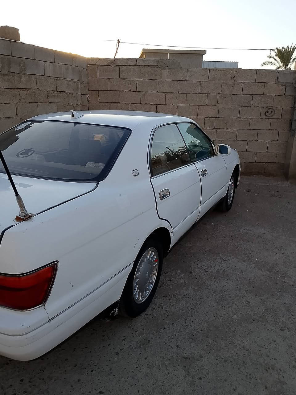 بطه منفصل رقم ديالى انكليزي باسمي سياره مكفولة من كص وضربه قويه وعشائر وكفاله عامه من اي شي عدا شبر بجاملع عكس سايق ولباقي كفاله عامه سياره نصبتها كلش حلوه مكاني ديالى أو صلاح دين 
رقمي ***********
