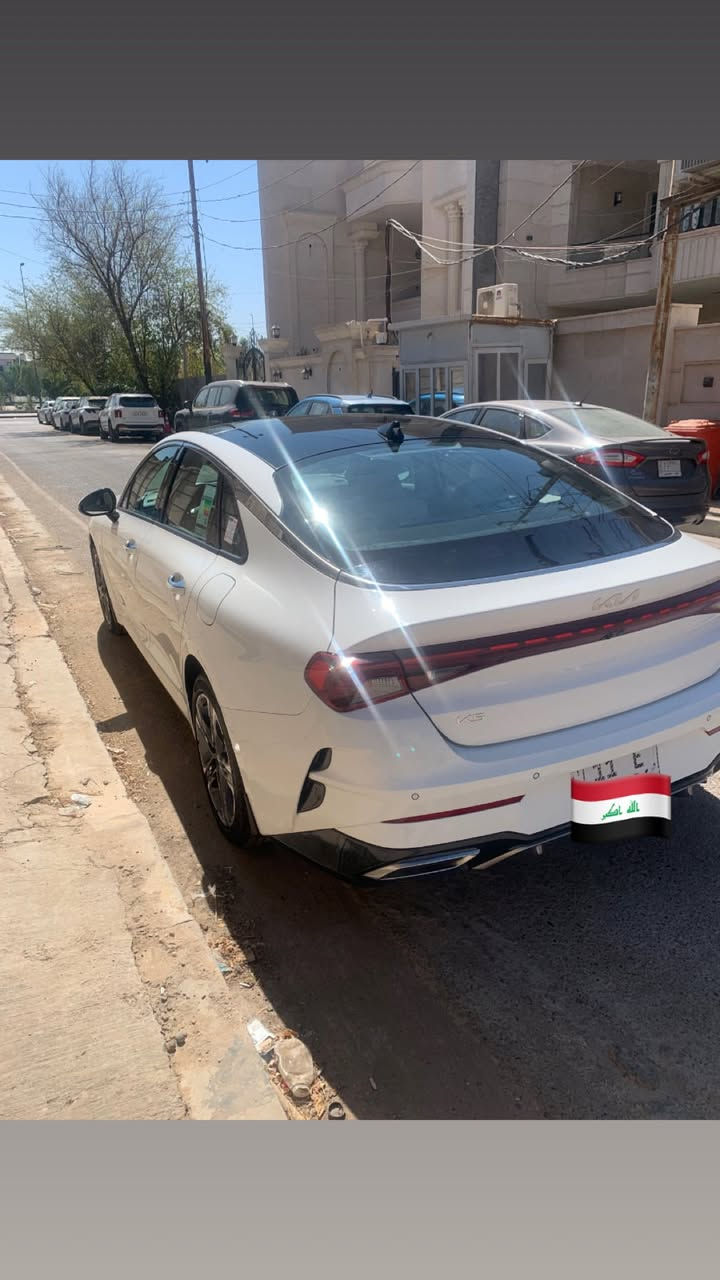 للبيع كيا كي فايف موديل 2023خليجيه رقم بغداد بأسمي ماشيه 29 الف سياره بوضع شركه كفاله عامه من صبغ والبارد وشخط موصفات فول  سعر 210$ بغداد الكرخ حي الحسين قرب من شارع المطار بغداد ***********
