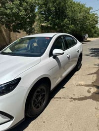سياره البيع او مراوس سيل 5موديل 2025 محرك 1500  ماشيه 7000 سياره بعده ...