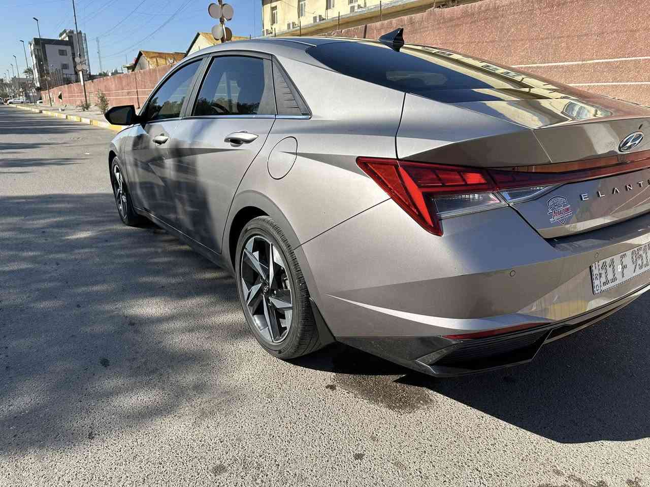 السلام عليكم النترا هايبرد موديل 23
السياره فول مواصفات 

حادثها بنيد مبدل لون والجاملغ بدايته مصبوغ

فتحه وبصمه وجلد ورادارات محيطيه
وكشنات تدفئه وسستم صوت وداخل لدات متغير
السياره جديده بمعنى الكلمه مابيها اي نقص 
السياره ماشيه 19 الف ميل

مكاني شارع فلسطين

عارضها ب159 وبيها مجال 

***********
