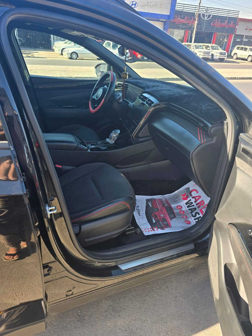 سلام عليكم سياره توسان موديل 23اولاين كامل مواصفات ضربه موضحه بصور سياره بسمي بغداد مدينه الصدر رقم *********** \\ ***********
