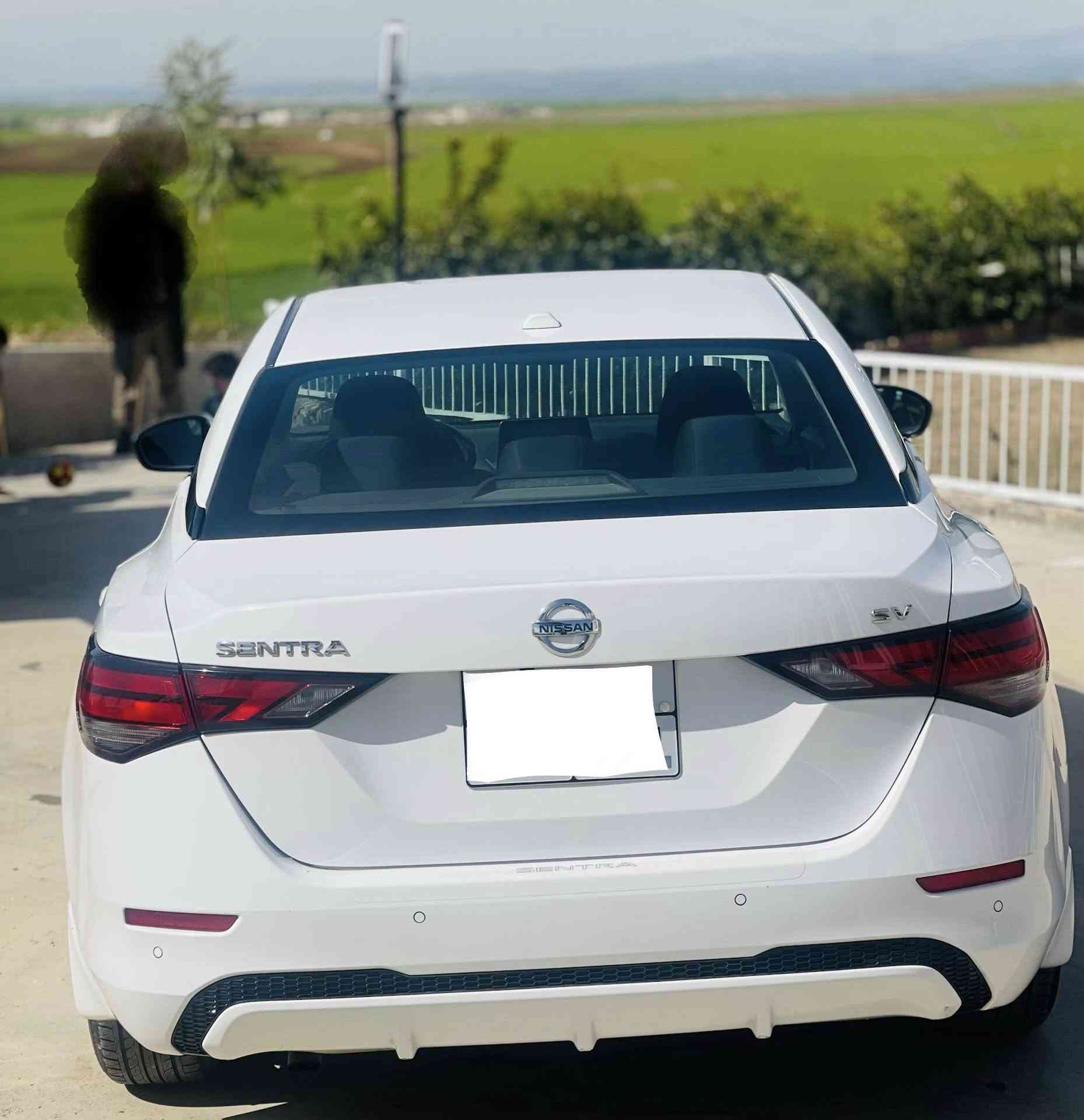 السلام عليكم
سياره نيسان سنترا موديل 2021 SV 

 

2021 NISSAN SINTRA SV

ضرر : بس بوند صبغ فقد  

مواصفات SV

بصمة تشغيل بصمة ابواب  

تشغيل عن بعد 

رادار امامي خلفي جانبي 

كاميرا خلفيه دواره 

حساس خلفي 

ويل كپ 

سياره رقم أربيل رقم سنوي جديد 

 

مكان سياره عقره 📍

رقم تليفون واتساب او فايبر ☎️

***********
