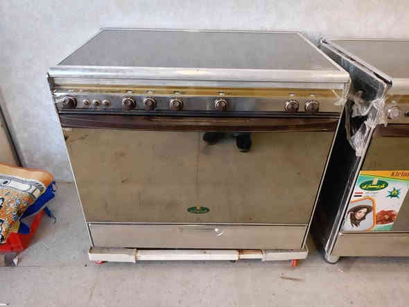 السلام عليكم ورحمة الله وبركاته غساله هيتاشي اصلي شرط شغل وضمان طباخ عشتار اصلي طباخ كريازي درجة اولى شغل وضمان بسعر مناسب محافير بسعر مناسب براد ماء شرط شغل وضمان محل ابو فراس وادي حجر قرب فلافل بدر ***********
***********
