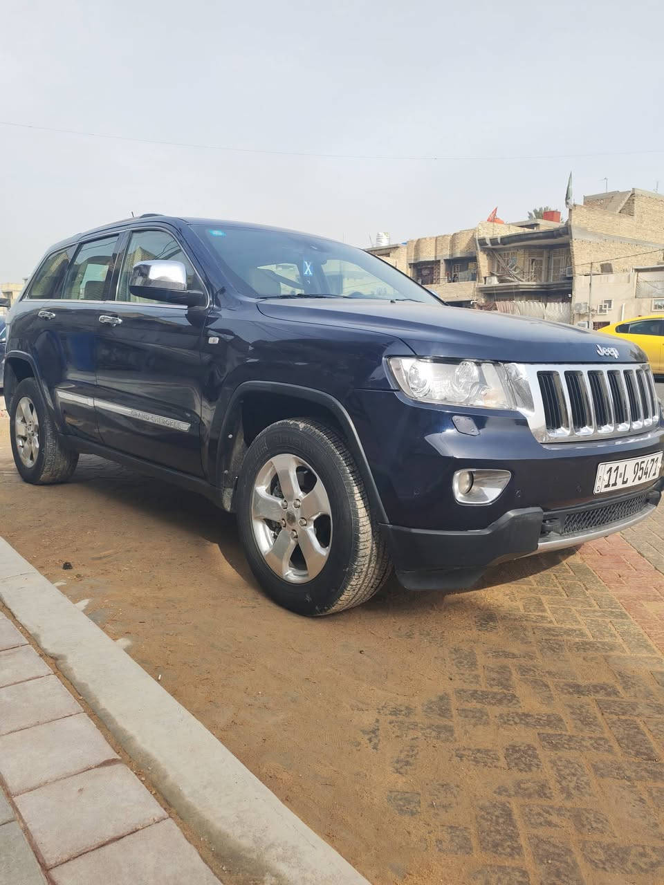 جيب 2013 خليجي
السعر 168$وبيه مجال 
بسمي شخصيآ هزه وسنويه جديدة
الرقم الجديد
فول مواصفات المتدد ١/١
بصمة 
بنوراما 
حساسات امامي خلفي 
جنطه كهرباء
شاشة جبيرة 
كشنات جلد وكهرباء
محرك 3600
وباقي المواصفات معروفة 
مكاني مدينة الصدر
رقم الهاتف ***********
