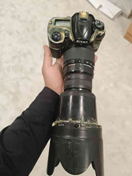 كامره نيكون D7000
ملحقاته 
بدي 
زوم 70.300
عدسة VR 18.55 الاصلية 
هود 
درع حماية 
بطاريات عدد 2
شاحنه 
جنطة 
ملاحظة / فلاش كامره بيه خلل مايشتغل 
مكاني بابل 
التوصيل مجاني 
للإستفسار والاتصال 
***********
