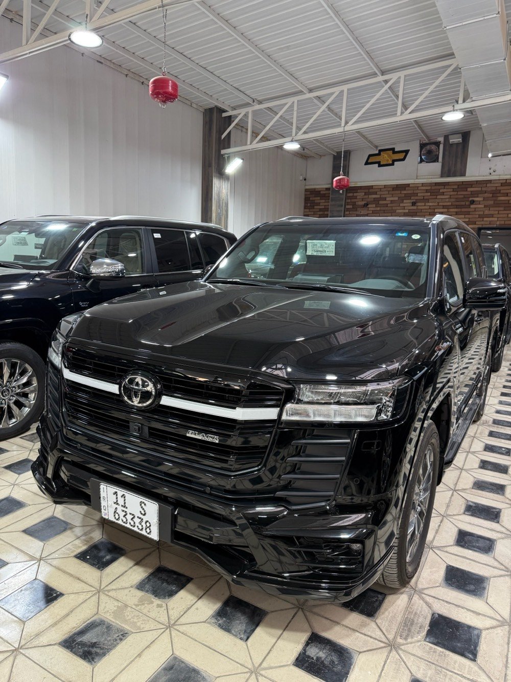 * لاندكروزر GXR لمتد 2025 زيرو بلاك ادشن ابواب شفط رقم بغداد كامل مغلفة ppf
* ⁠سعد العبيدي (7700637589)
* ⁠الموديل : 2025 ابواب شفط 
* ⁠الفئة: GXR / LIMTE بلاك ادشن
* ⁠السعر (116 - مليون) 
* ⁠اللون اسود رقم بغداد مغلفة ppf
* ⁠العدد (زيرو)داخل جلد (احمر واسود)
* ⁠محرك  6 سلند (4000) تنفس طبيعي
* ⁠رادار خلفي مانع تصادم امامي 
* ⁠لد شباك امامي ابواب شفط 
* ⁠دوسات جانبية نيكل 
* ⁠شباك امامي اسود بلاك 
* ⁠علامات البلاك الخمسة 
* ⁠كتابات اللمتد واللندكروز الاسود 
* ⁠اريل نفكيتر سبايدر شمعة
* دعاميات كت (لحاية) 
* ⁠ترايش ابواب نفخ ايرباك عدد (8)
* ⁠بصمة تشغيل بصمات ابواب عدد (5) 
* ⁠شاشة امامية كبيرة 
* شاشات خلفية عدد (2)
* ⁠كامرات عدد 4 (360 درجة) 
* ⁠فتحة سقف (سلايت) 
* ⁠كراسي الامامية كهرباء 
* كراسي الامامية تبريد 
* ⁠مقاعد (7) راكب دفع رباعي (4 * 4) 
* ⁠ثلاجة وسطية جنطة كهرباء 
* ⁠تبريد شاشة شاحن واير ليس 
* ⁠حساس امامي خلفي 
* ⁠مري طي كهرباء 
* ⁠وباقي مواصفاتGXR المتد المعروفة 
* ⁠السعر (115 - مليون) رقم بغداد
* بغداد - معارض النهضة - الشارع الثاني - شركة ذرى الخليج هـ(***********)