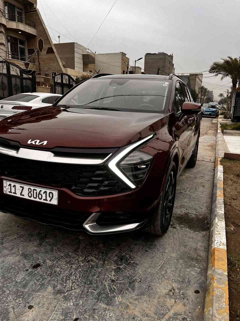 كيا سبورتج  موديل 2024 وارد امريكي
لون احمر دم الغزال 🩸لون مميز 
ماشيه 27 الف 
مكفوله من الصبغ بارد فقط 

موصفات السياره 
(1) محرك 2500 GDI 
(2) سياره دفع رباعي 
(3) كير 8 نمر 
(4) شاشه متصله نضام برستيج 
(5) مقاعد جلد 
(6) دتفأه تبريد كشنات 
(7) فتحه صقف بانوراما 
(8) كامره دواره 360 درجه 
(9) تشغيل بصمه
(10)تشغيل عن بعد 
(11)حساسات خلفيه 
(12)حساسات اماميه 
(13)صندوق كهرباء 
(14)تبريد قطعتين 
(15)كشنات كهرباء 
(16)هندبريك كهرباء 
(17)4انضمه لل قياده 
(18)لايتات لد بلادي

سياره موصفاتها SX برستيج اعلئ فئه بل سبورتج 
سياره بيها ايرباك ستيرن و حزام فقط 
رقم الشاصي مرفق بل منشور و صوره لل حادث 
مكان السياره بغداد 
رقم السياره بغداد انكليزي تحويل مباشر 
سعر السياره 229 وبيها مجال 
ترهم مراوس سيلتوز موديل 24 وفوك حسب القناعه


**إذا كنت صاحب هذا الإعلان وتريد حذفه لأي سبب، رجاءا أرسل رسالة إلى الدعم الفني**