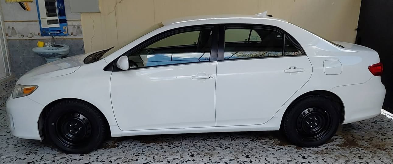 كورلا  2013وارد كندي بي قطعتين صبغ رش جاملغ سكن خلفي  وجاملغ السايق  بدون دواخل وبدون قطرة معجون وشبر  كارت بل صندوك  تبريد تدفئة محرك كير كبس بلادي بشرط ماشية 130 الف كم داخل فول نضيف سنوية باسمي لحد 2030 مع كارت بانزين  السعر 135 ورقة ثاني يوم يتحول بأسمك رجآ ما ارد عل فيس هاي الرقم للتواصل ***********
