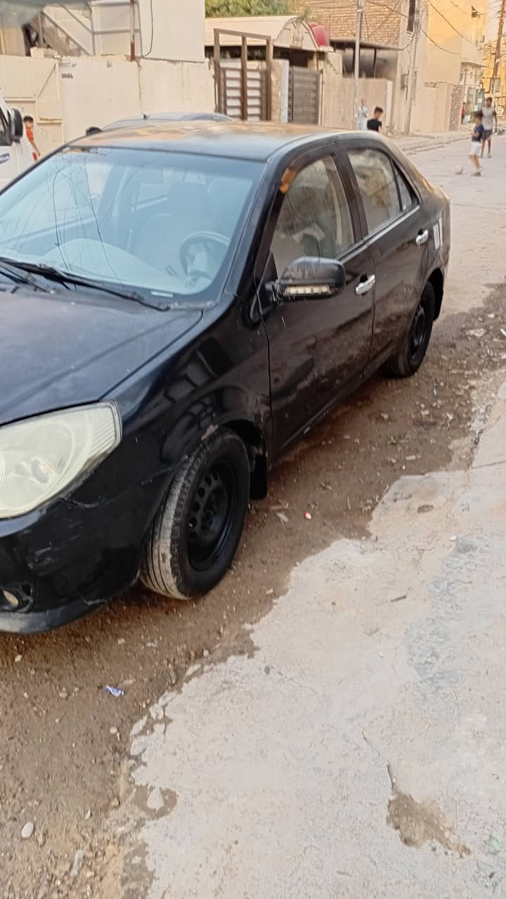 سلام عليكم جيلي ام كي موديل ١٢ مكينه وكير جدد رقم بغداد مشروع وطني لا ضربه ولاصبغ تخم تاير سياره جاهزه وخير من الله السعر ٢٧ وبيهه مجال للشراي رقم الهاتف ***********
