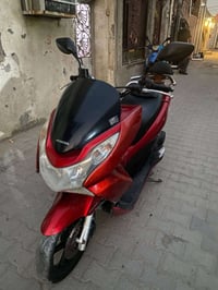 PCX • جيل اول • ياباني