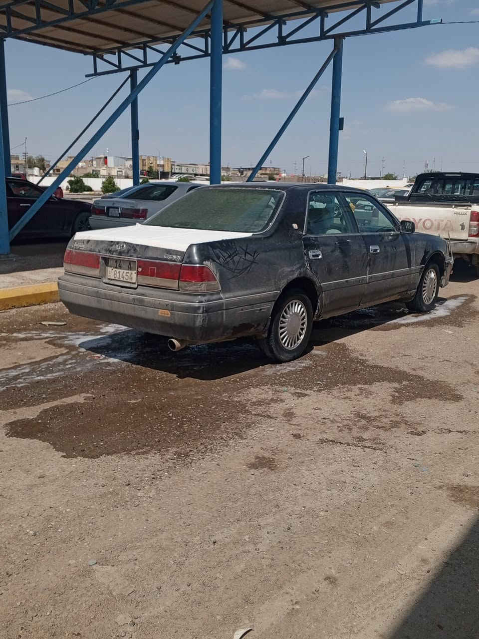 راس ثور للبيع سياره جاهزه مانقصه شي سياره كفاله عامه ماعده صبغ جماليه حداده جديده تبريد تدفأه مري شفط تحكم كشنات ستيرن كهربائية سياره نضيفه وحلوه غرفته جديده دخوليه مالته 2009بسمي وتحويل ثانيوم رقم دولي مكينه 2500ديلكو سياره نقصه فقط تايرات عربانه توه 
شادهه مكان البصره قضاء القرنه رقم( ***********)
سعر  85وبيه مجال يعني 83قفل
