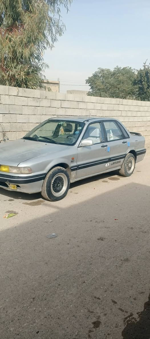 للبيع
لنسر گلنه رقم كركوك ألماني 

مكان السياره صلاح الدين العلم 

محرك گير شرط صبغ عام جماليه

السعر 33 

للاتصال ***********
