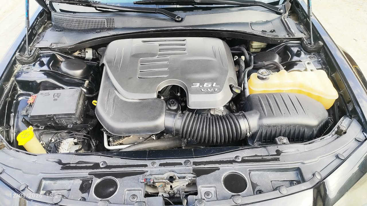 السلام عليكم
‏‎ لـلـبـيع  
كرايسلر اوباما ( تو ويل ) 
الموديل           — 15
فئة.                 —  سيه
حجم المكينه   — 3600/ 
‏‎‏‎اللون               —  اسود    
‏‎‏‎
‏‎‏‎المواصفات 
‏‎‏‎- بصمة تشغيل 
‏‎‏‎- بصمة أبواب 
‏‎‏‎-تشغيل عن بعد 
- فتحة سقف ( بانوراما ) 
‏‎‏‎-كشنات جلد 
-كشنات تدفئه
‏‎‏‎

شفتاات بل ستيرن
‏
- ليد نهاري 
‏‎‏
‏‎‏‎-تحديد سرعه 
‏‎‏‎-كا. مره خلفيه دواره 
‏‎‏‎باقي المواصفات المعروفه 
حادث السياره   + الصفحه شخوط مرشوشه لسونر بل منشور 
السعر 175  اوبيه مجال 
‏‎‏‎رقم السياره    —  دهوك لسنويه يل 28  لسو
مكان لسياره نجف  الرضويه رقمي ***********
