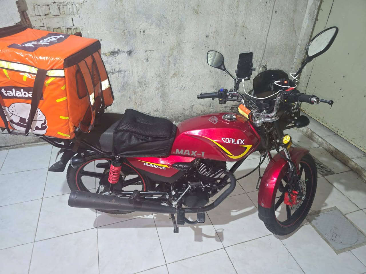 السلام عليكم دراجة سولنك للبيع الدراجة زيرو ماشيه اقل ال الف الدراجة بيها تشغيل عن بعد و دراجة مكفوله كفالة
 عامه  الدراجه كلشي بيها كامل من كهربائيات ومحرك و ارواق سكنر يعني متترقم بيها اوراق بس متترقم الدراجة معروضة ب 900 وبيها مجال جدأً بسيط ومكاني بغداد زعفرانيه ما متواجد خاف فقط واتساب او على خط وهذا رقمي ***********
