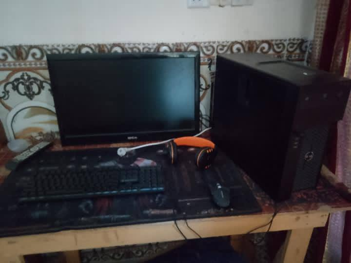 السلام عليكم للبيع او مراوس بدراجه
متاح حاسبه نوع DELL حاسبه نضافه 90% وعلى أيدي 

مواصفاتها :

1ـ المعالج كوراي 7.

2ـ الجيل 6.

3ـ رام 16 كيكا.

4ـ هارد تيراSSD 256+ HHD1 

5ـ كارت شاشه داخلي 4 كيكا 

 السعر مناسب بالنسبه للمواصفات مكاني الطارميه الشراي يعلق


**إذا كنت صاحب هذا الإعلان وتريد حذفه لأي سبب، رجاءا أرسل رسالة إلى الدعم الفني**