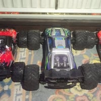 ٣ سيارات • برش ١/١٦ • برشلس ١/١٨