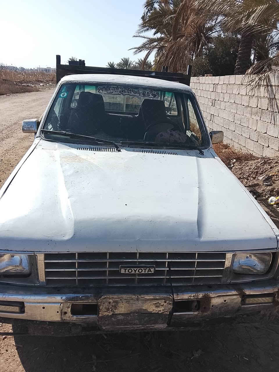 السلام عليكم بيكم للبيع م88 رقم انبار صدامي تحويل صاحبها موجود معامله كامله باقيه بس علبصمه   متومه عليها سياره وتقفت معاملتها ابيع على هاي الوضعيه مكينه وكير خير من الله شاصي كلش نضيف الكشر كدامك السعر 16 وبيها مجال قليل مكاني بغداد اليوسفيه الشراي يتصل ***********
