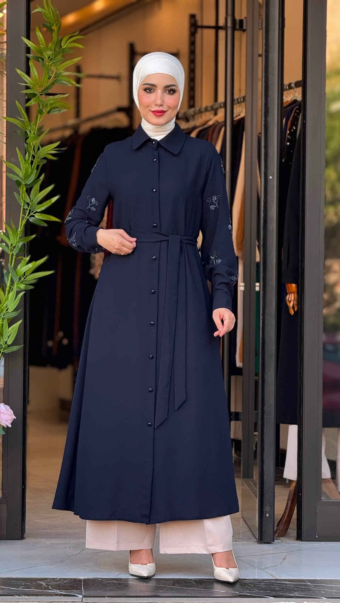 ⁨	⁨ ✨تصميم يجمع بين الرقي والراحة ✨
كوني متألقة بإطلالة تناسب كل مناسبة. 
تونك طول 135 cm 
قياساته 40, 42, 44, 46, 48, 50 
للحجز والأستفسار عبر الرسائل 📩 
واتساب 0776731743
#fypシ #hijab #اكسبلور⁩


**إذا كنت صاحب هذا الإعلان وتريد حذفه لأي سبب، رجاءا أرسل رسالة إلى الدعم الفني**