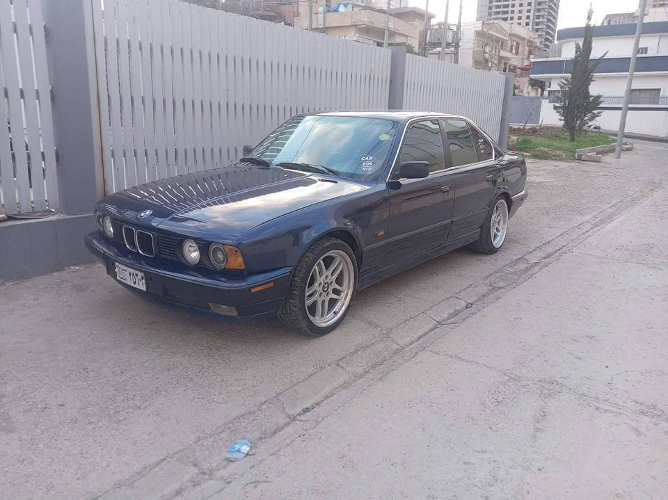 سلاوی خواتان لیبیت هاوریان
بیئیم مودیل1993 مەگینەی 525توماتیک ئارم پلاستیک سلیمانی بەشەڕت ئارمو ئەولیات موسوبراوە بەشەرت 

جوارجام کارەبای جوارتایەو ویلی لوکی لەژیره تەقەو رەقەی هیچ تیانیە دعمۆلیدراوی پیوە نی پیشتو پیشی کەپسە  کارەبای گشت گیانی ئیش ئەکات دیناری مه سرەفی تیانیە کیجەکانی هەمووی ئیش ئەکات

تەنها فروشتن گورینەوە ناکەم موشتەریت تەلەفون بکە***********
سعری48گەلاو کەمیک مەجال السليمانية, العراق
