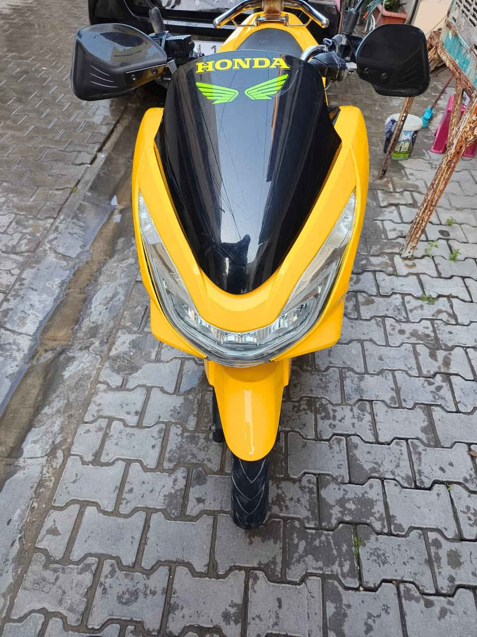 دراجه pcx  ياباني محرك 150 cc الجيل الثاني مكاني الكاظمية سعر 13 هـ ***********
