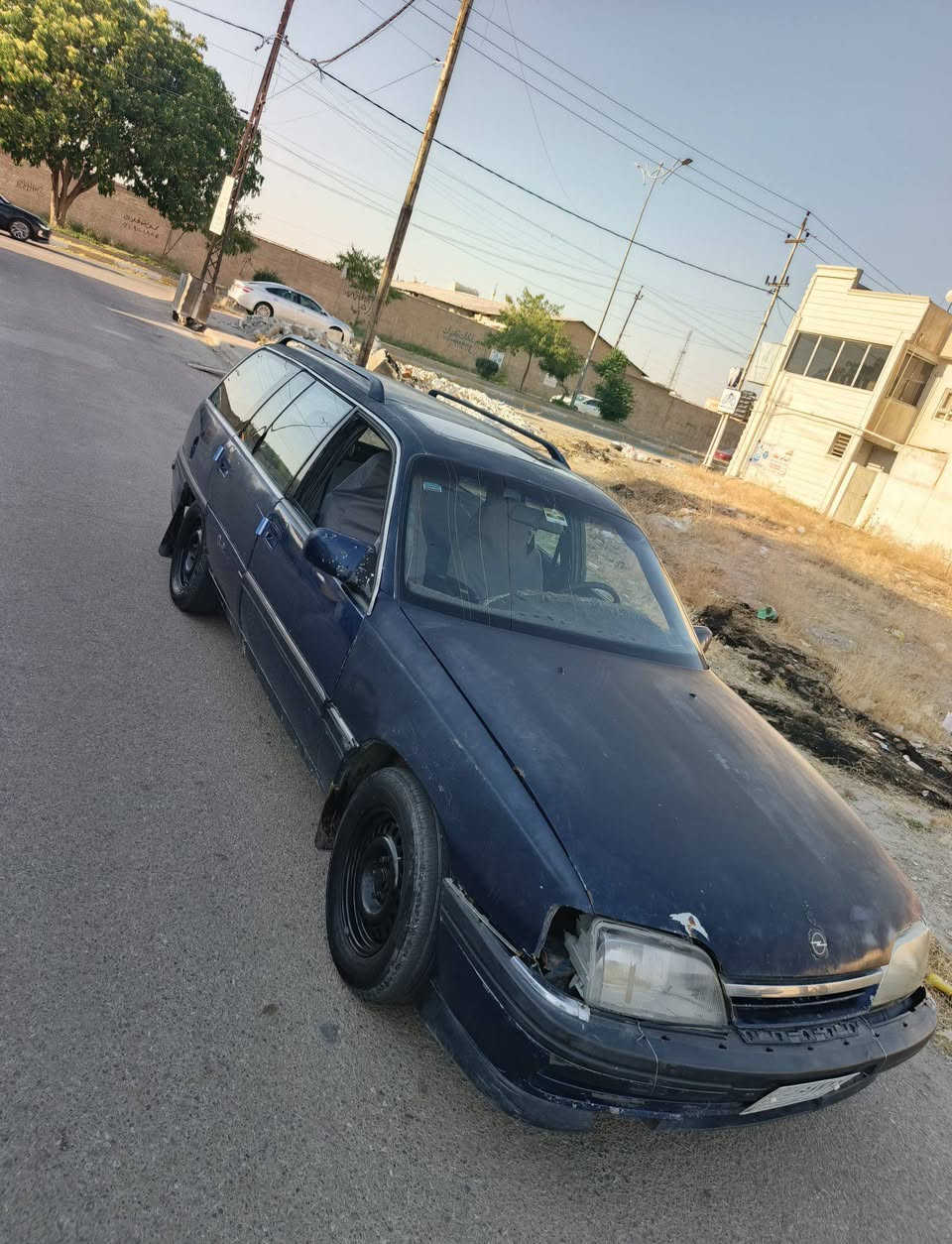 بيع سريع! اوميكا مشروع وطني لل27 دفتر بنزين كير جديد قبل يومين شديته كير محرك بالشرط 
كهربائيات شغال سعر 18 وبيها مجال عنوان كركوك ***********

