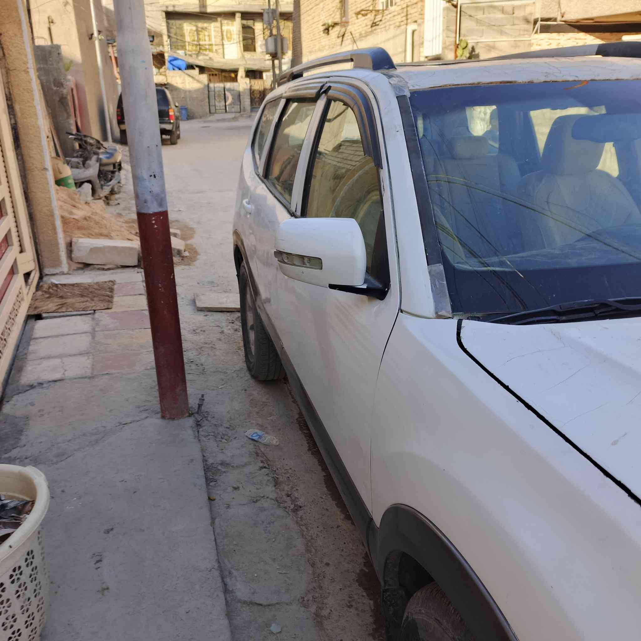 لسلام وعليكم سيارة مهافي موديل ٢٠١٣ مكلوبه مكينه محور بطه ٣الف للبيع إلي يحب يتصل على رقم ***********
