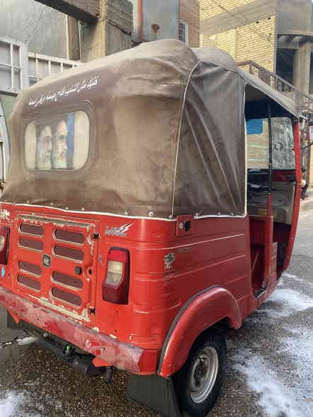 سلام عليكم تكتك البيع موديل 2018 مكينة خير من الله لا تبخير ولا تنقص دهن تكتك معمر فقد دوس بدون معجون رقم هاتف 📞 *********** فقط واتساب ماكو مخابرة 
السعر 4ونص قفل 
ملاحظة:الهورن لايس للبيع
