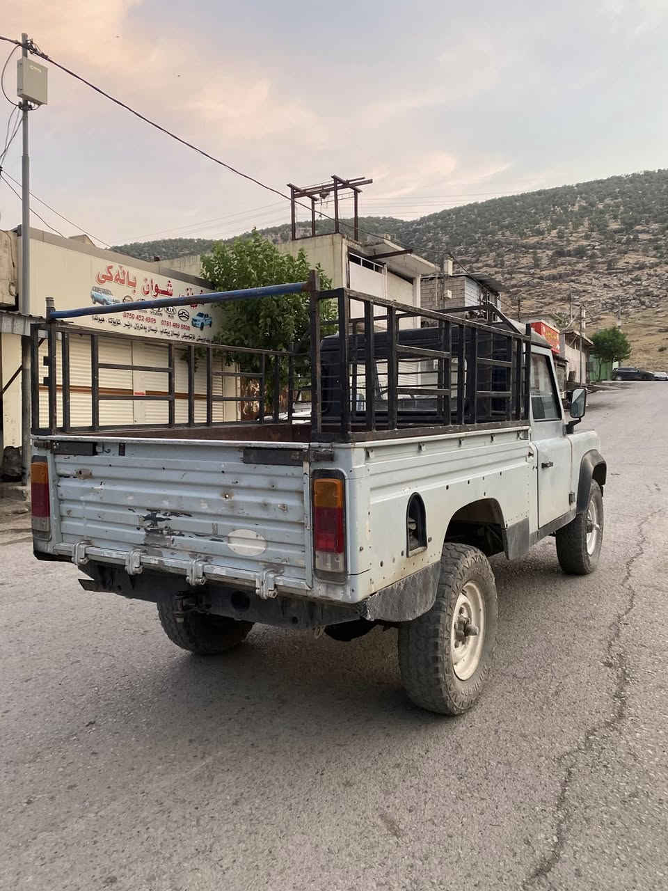 سلاو هاوریان ئەم لاند رۆڤیرە بۆ فرۆشتن مالی مەدەنی بەشەرت مەکینە گاز پەمو نوزن هەموو گیان بەشەرت دەبل ئەکسل چوار پستن شوین سۆران بۆ زانیاری زیاتر پەیوەندەی بەم ژمارە بکە***********
