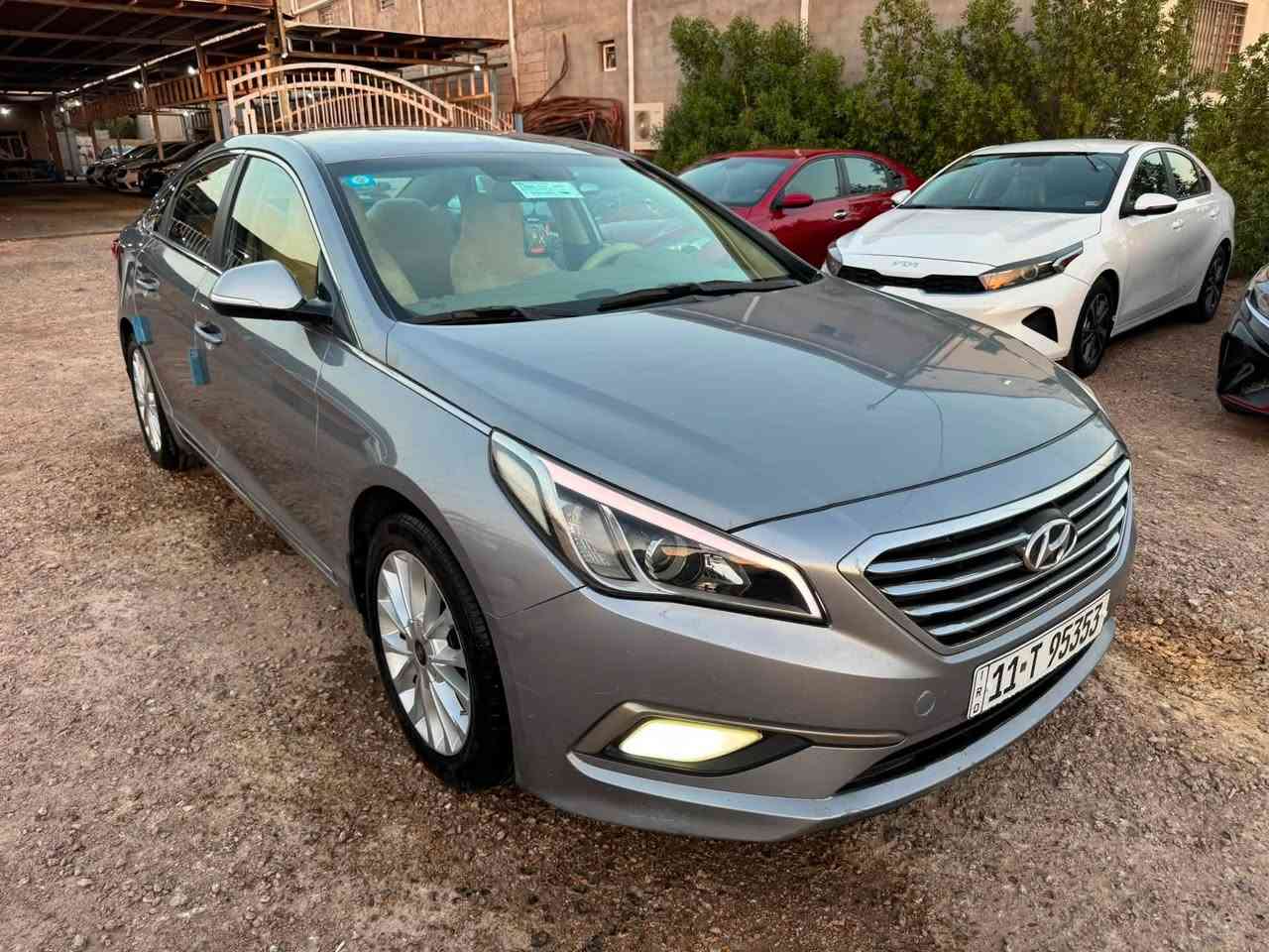 البيع سوناتا 2016 خليجي رقم بغداد بسمي محرك2400 دوش حادثه بيها رشات صبغ بدون تبديل بدون عابر سياره جاهزه من كلشي مواصفات واضحة العنوان الرميثه الشارع العام معرض الخليج الحديث *********** السعر 133 وبيه مجال بيع نقد فقط
