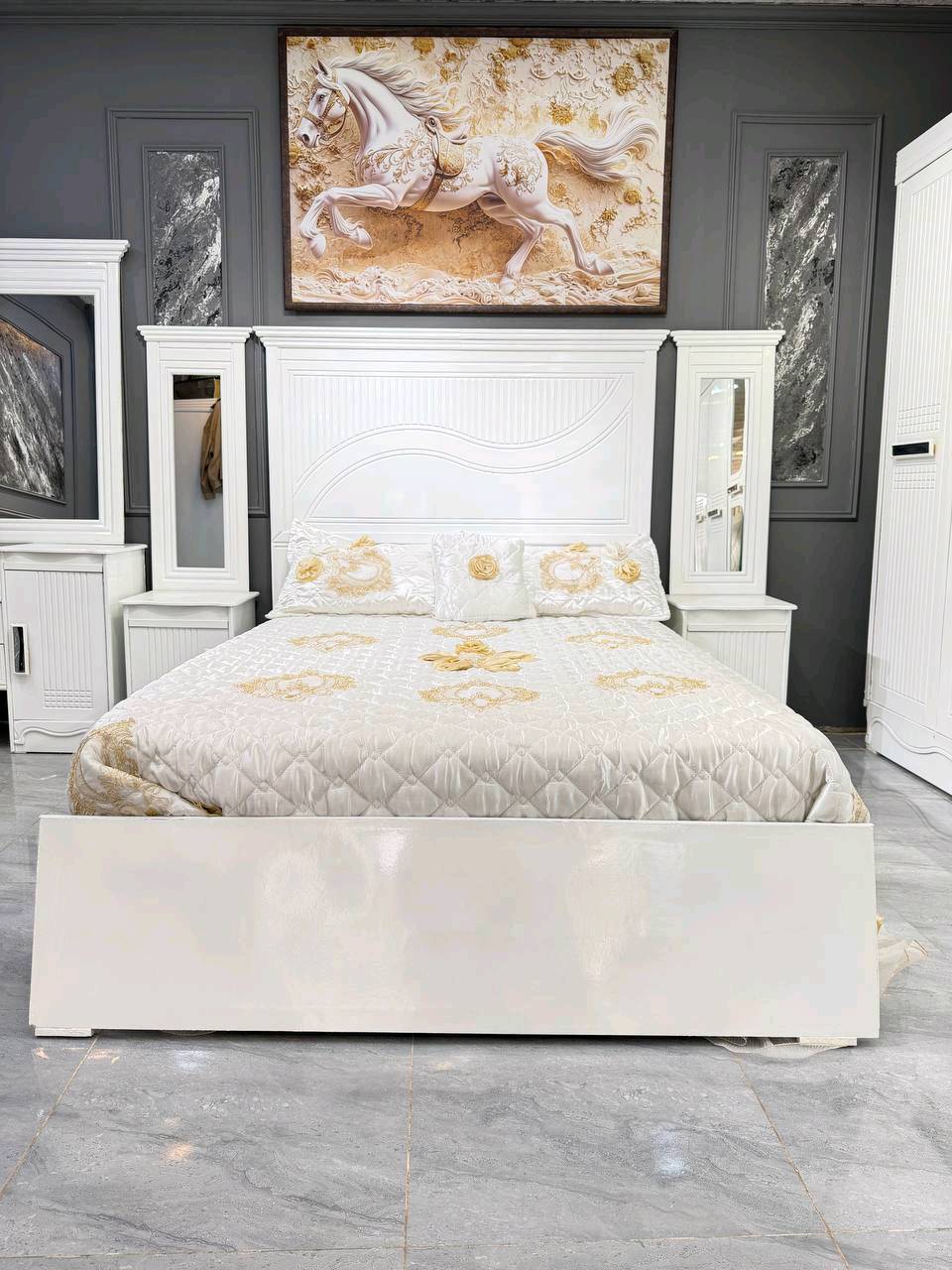 غرفة نوم
السعر مليون فقط
يوجد توصيل لجميع محافظات العراق 