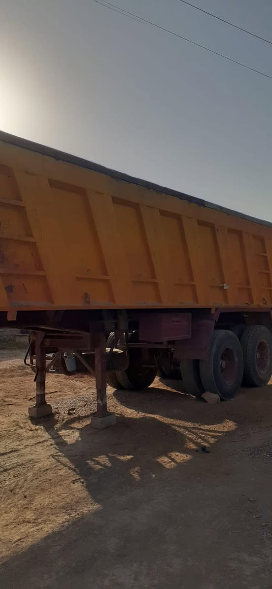 سلام عليكم ورحمة الله وبركاته 

عربانه نسـافه للإيجار بسعر مناسب جدا 
بدون أطارات لتواصل ..***********
