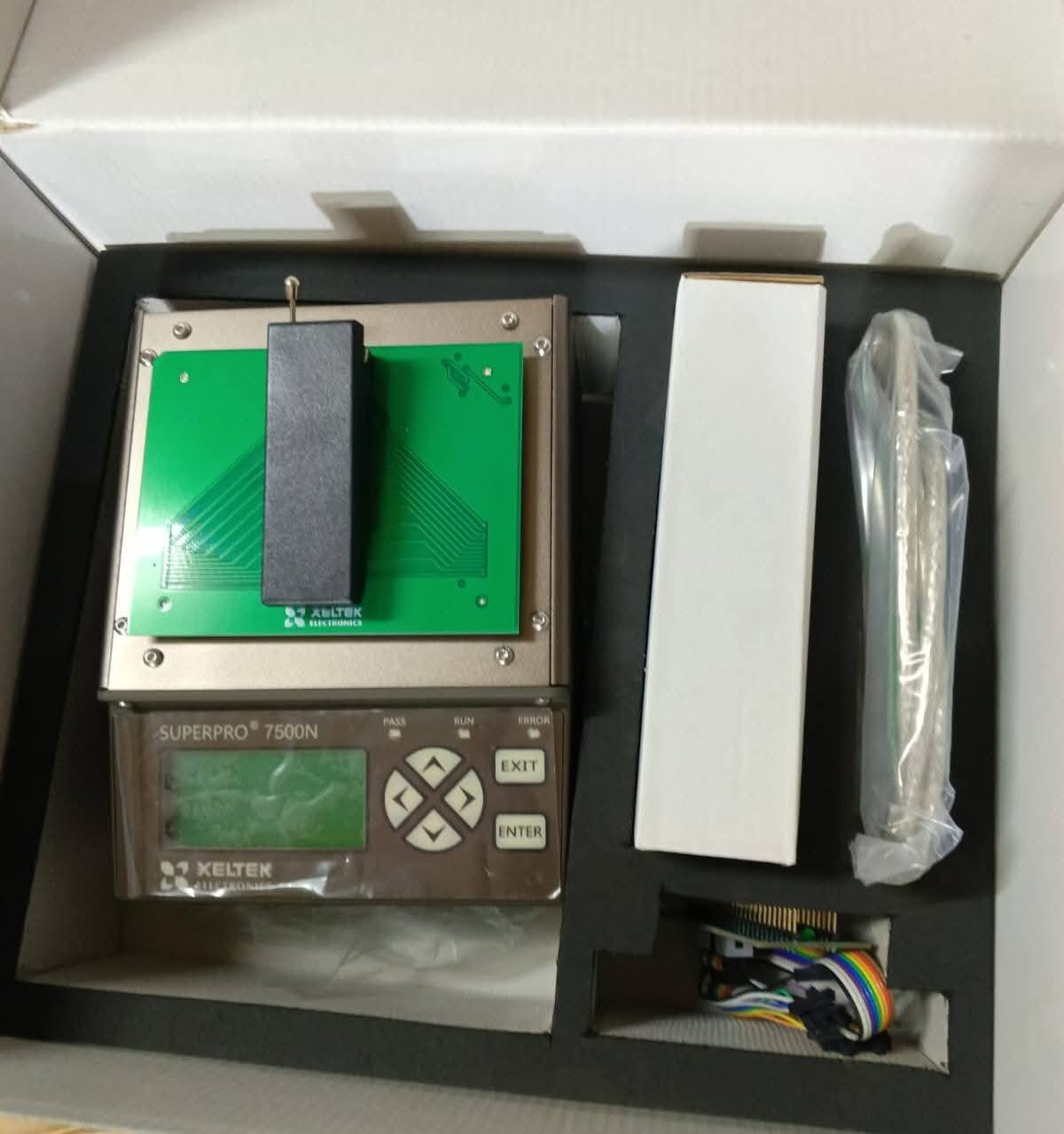 السلام عليكم.. للبيع
جهاز SuperPro 7500N من شركة Xeltek
جديد غير مستخدم
للاستفسار/ ***********
