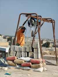 جاهز لتصعيد كافه مواد البناء بسعار مناسبه اتصل في اي وقت وتدللون  0783...