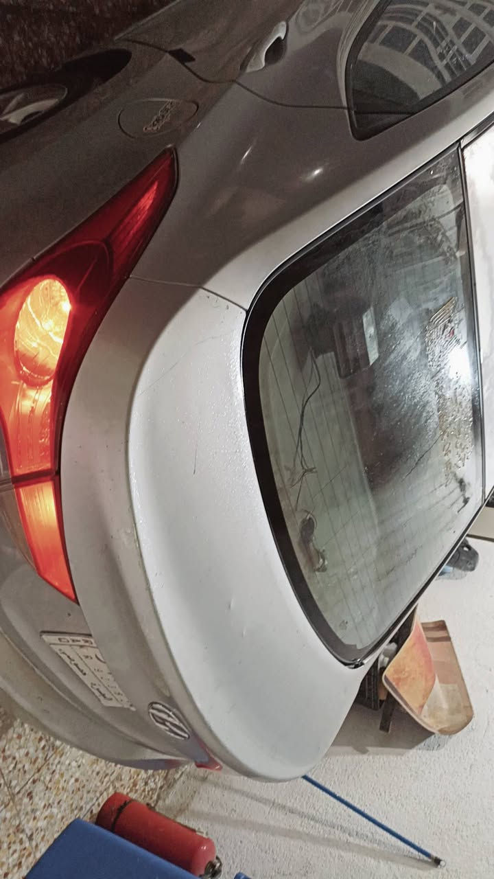 السلام عليكم 
النتره افانتي 2012 
وارد كوري
محرك1600 GDI
كبريسر تبريد عطلان
رقم بصره
 سنويه 2029
ماشيه 212800
بنيد صبغ نفس الون اثر جراد
90وبيها مجال
مكان السياره بصره 
***********
***********
