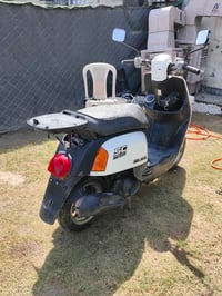 ماكس بوليس ابيض رمبه ختم واحد تايرات90/100/10 وياله امامي خلفي رياضي ن...