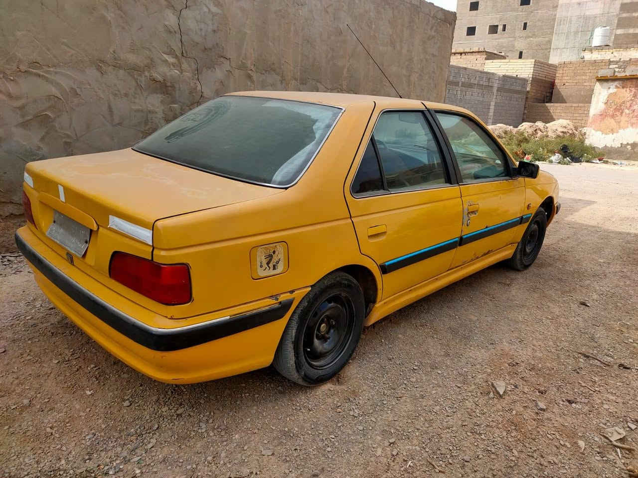 بيجو بارص 2011 رقم صدامي بصره هيئه وغرامات ع المشتري محرك وكير مكفولات حداديه 60% كهربائيات كلها شغاله العنوان بصره ياسين خريبط السعر 15 للاستفسار ***********
