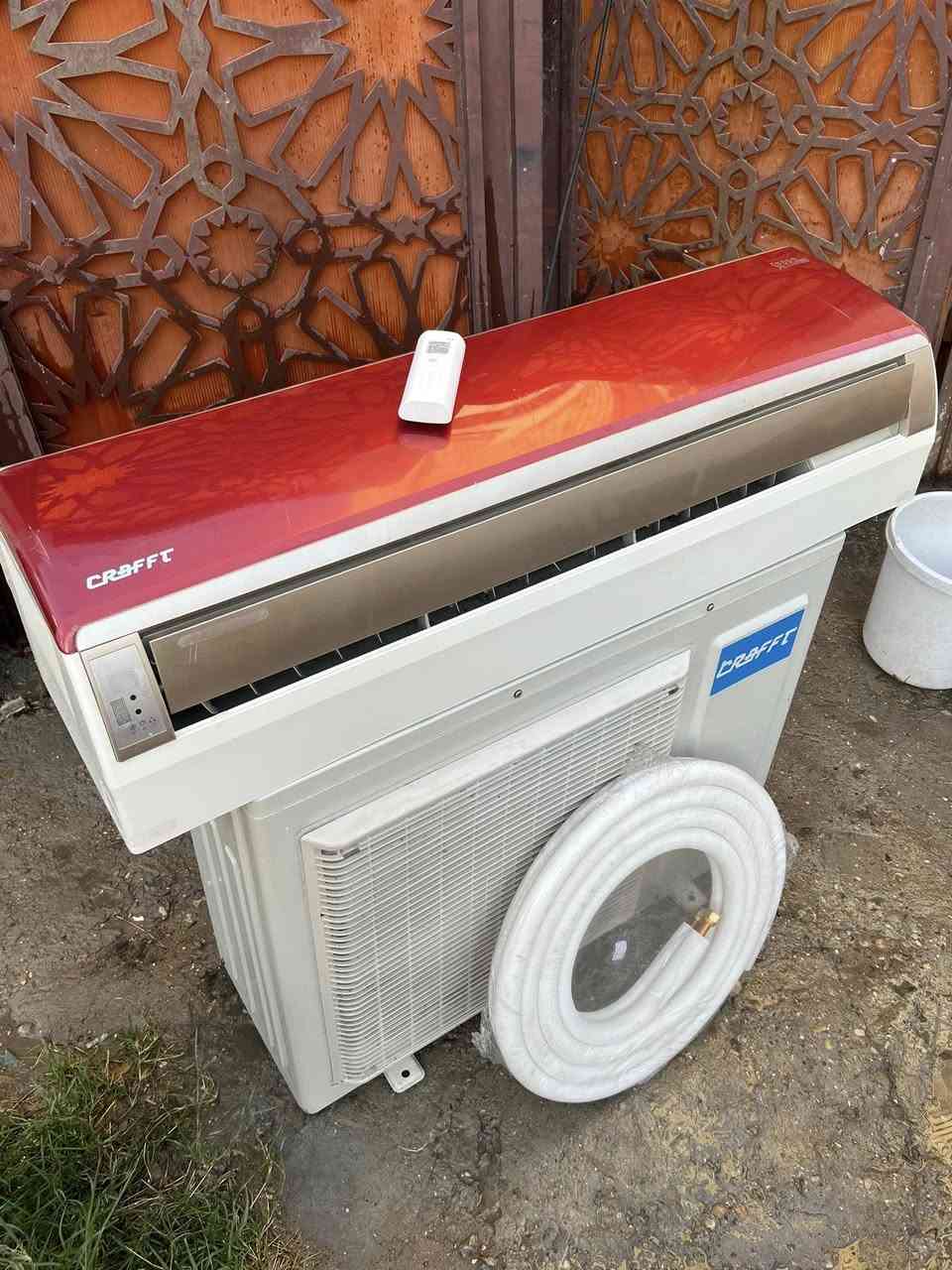 السلام وعليكم اخوان للبيع سبلت نوع كرافت 2 طن نضافه95 /100 كامل مكمل مكفول من فتحت البرغي نضافته بل حقيقه احلى من الصور تبريده ثلج 🧊 ❄️☃️تدفئه 🔥🐦‍🔥❤️‍🔥
كامل ملحقاته بوري 5متر جديد ريمونت قاعده وايرات كامل 
جيب وشد غازه كامل ومقفول راديتراته صفر جدد مشتغل قليل السبلت كامل جيب وشد ونضافه فول الفول
بعد الكرافت معروف بتبريده ودفعه القوي 
السعر٤٢٥ وبي مجال بسيط 
شارع فلسطين ***********
