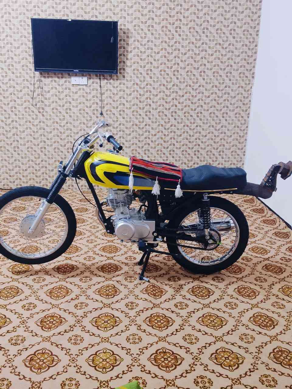 السلام عليكم دراجه البيع دراجه جديده ستوه معمره غراض 26 كله نامه اصلي وشاصي نامه 26 سكنر 7وراق دراجه مال معاتب دراجه ما ناقصه برقي عنوان دوانيه مركز رقم *********** واتساب
