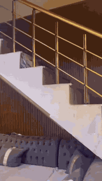 بيت مساحة 100م مؤثث للإيجار بشهداء السيدية بشارع الملعب قرب تقاطع الدرويش
مؤثث بالكامل غرفتين كبار وغرفة صغيرة تكفي نفر وصالة وهول ومطبخ وحمام وكراج 
***********
