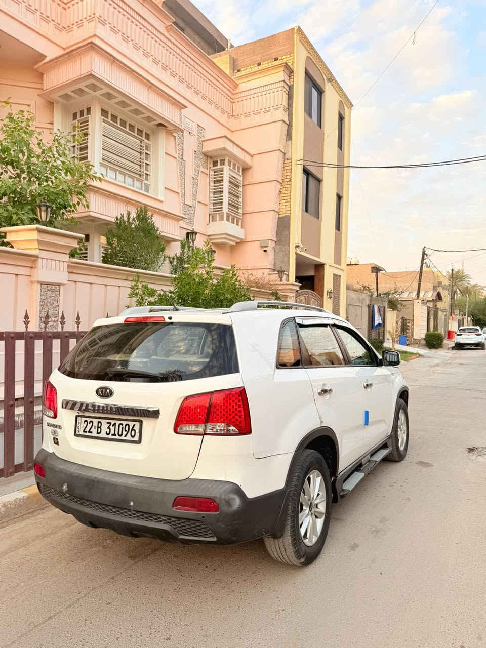 البيع سورنتو موديل 2012 خليجي كفااله السعر 128
بسمي مكاني بغداد التصال ***********
حجم المحرك 2400 دوش
سبعه 7 راكب 
ثلاث قطع تبريت 3
حساسات ماميه خلفيه 
كامره خلفيه 
السياره جديده وحلوه 
ماشيه 100 
التصال *********** السعر 128🔥
