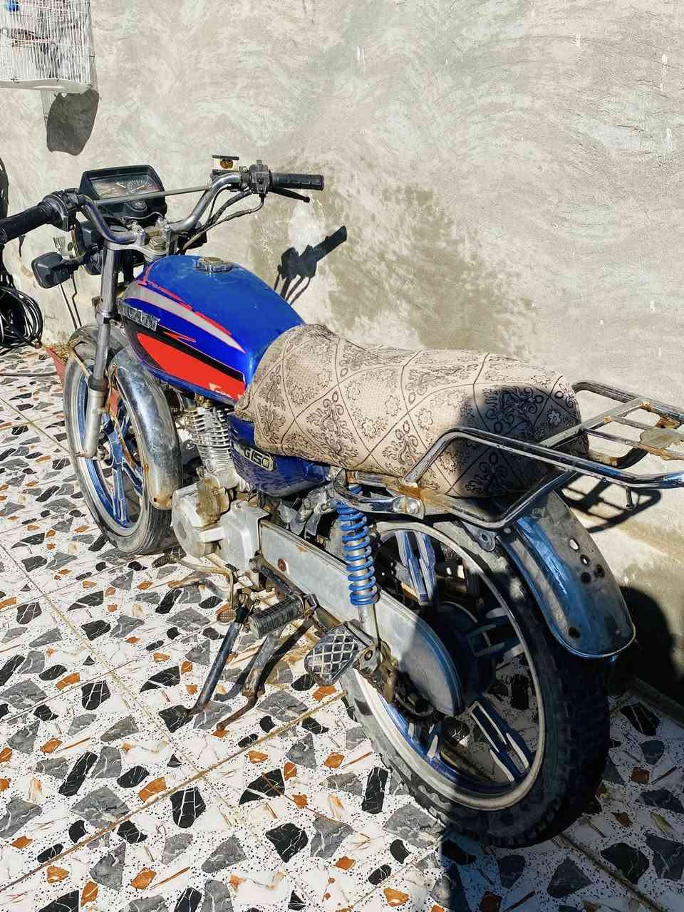 السلام عليكم دراجه نارية للبيع ايراني
موديل 2020 
الاستفسار اتصل عل رقم
***********
