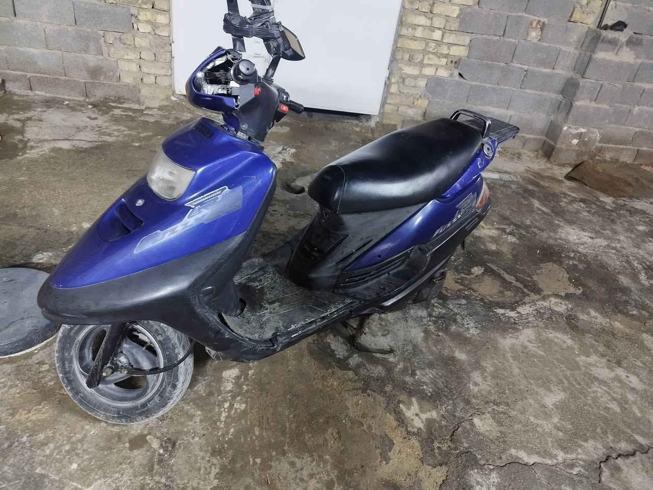 السلام عليكم ورحمه الله وبركاته دراجه فضائي 140 دراجه نظيفه ومكينتها خير من الله مكاني بغداد حي اور جامع بيت مجيسر السعر 300وبيه مجال ***********9 واتساب  ومازنجر
