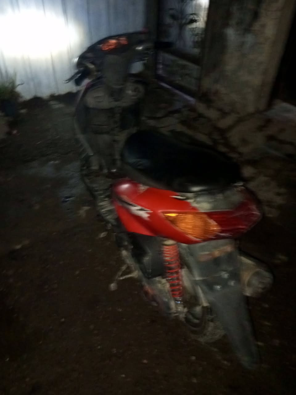 سلام عليكم دراجه للبيع دراجه سكنس نثيه دراجه مجفته كلوب ناصي اصفر عالي ثلجي دراجه خير ن الله مرتبه بس يرادلها كفرات شلعا مالتها مو قويه السعر 250قفل العنوان بغداد الاعضميه سبع بكار الرقم الاستفسار ***********
