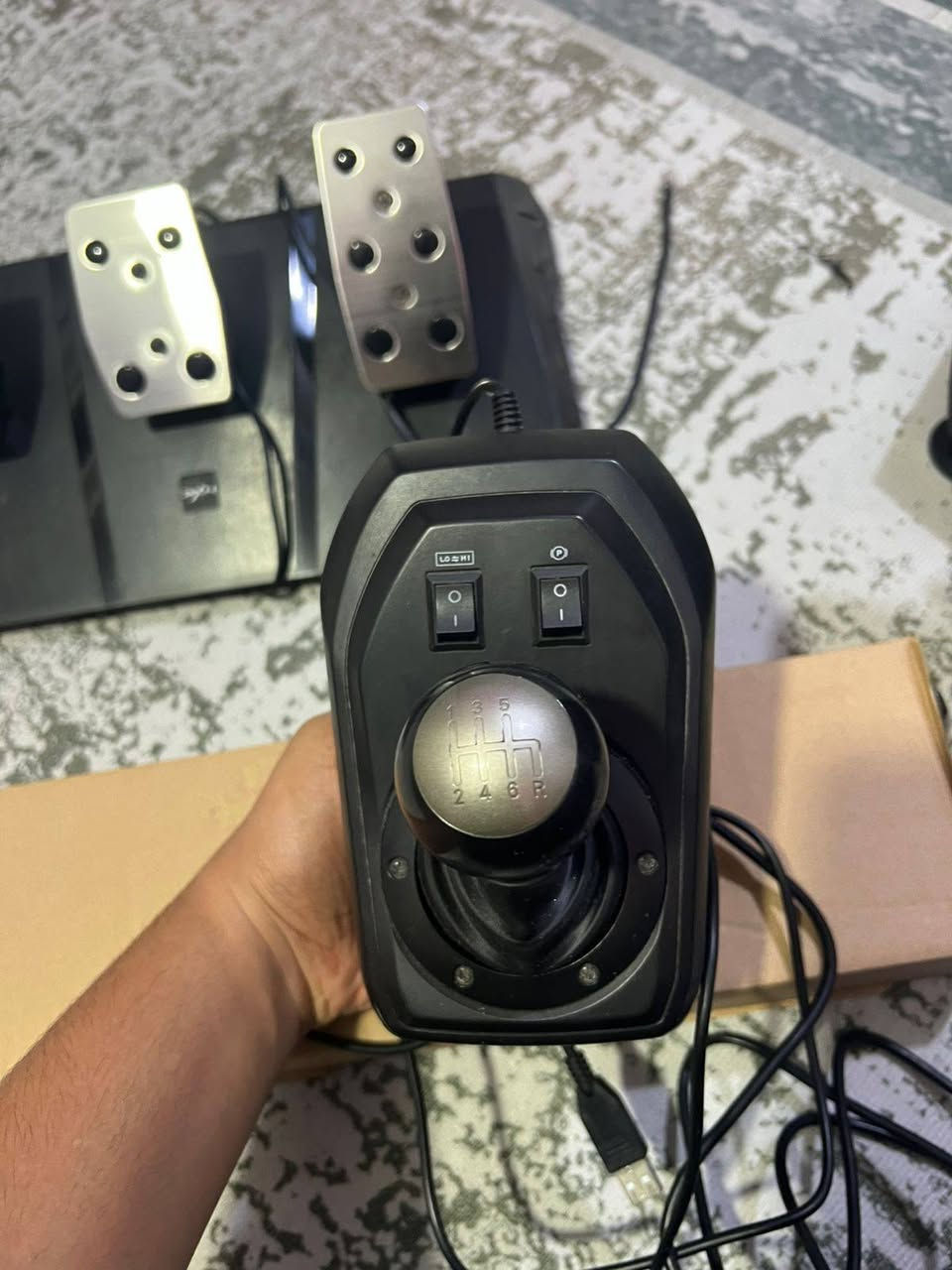 عجلة قيادة (ستيرن) نوع pxn v9 الجيل الاول يُربط على (بلي3 - بلي4 - اكس بوكس 1 - اكس بوكس سيريس x و s و الحاسبات بجميع انواعها و النينتندو ) اخ الجديد مستعمل شهر واحد السعر المطلوب 120 الف دينار و المفاصله مفتوحه
التواصل على الرقم : *********** 
او على الانستگرام اليوزر qt.qj الرجاء عدم المراسله او الاتصال عند عدم النية للشراء 
و شاكرين.
